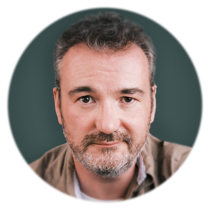Rob-circle-headshot